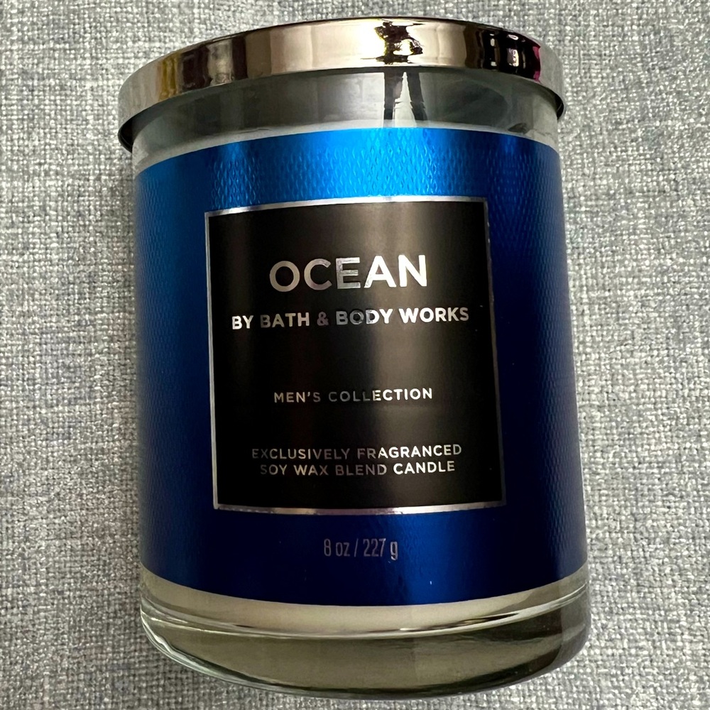Bath & Body Works Ocean Candle - Blue NWT retail $16.95